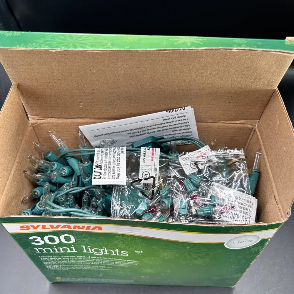 Sylvania 300 Mini Lights Clear Indoor/Outdoor Holiday Christmas Decor Open Box